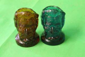 lot 180 image: TOTAL OF 2 VINTAGE 1976  HEADS HANDBLOWN FROM  RECYCLED GLASS ( 4 ) MADE IN TAIWAN