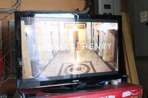 lot 200 image: SAMSUNG PLASMA TELEVISION