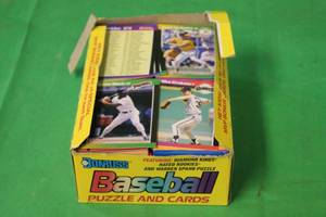 lot 225 image: GENEROUS AMOUNT OF DONRUSS BASEBALL CARDS