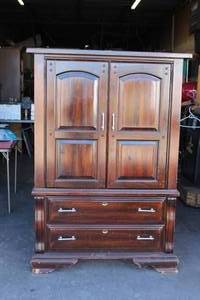 lot 238 image: VINTAGE  2 DOOR 2 DRAWER ARMOIRE 60 X 38.5 