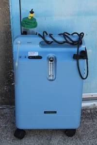 lot 240 image: RESPIRONICS EVENFLO OXYGEN CONCENTRATOR