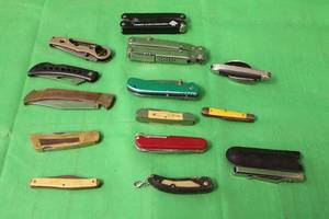 lot 245 image: 14 ASSORTED POCKETS KNIVES SOME VINTAGE
