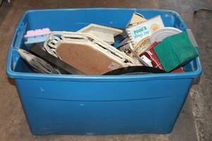 lot 261 image: MISC LOT SEE PICS TOTE INCLUDED
