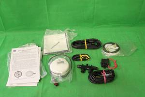 lot 65 image: LOWRANCE LGC-3000 BAJA GPS MODULE 003-7083-00 LOWRANCE NMEA 2000 KIT