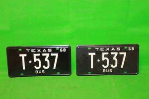 lot 74 image: SET OF TEXAS 1968 BUS LICENSE PLATES