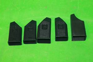 lot 125 image: 5 MAG SPEED LOADERS