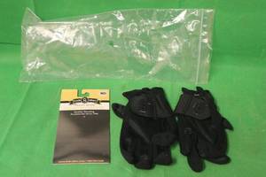 lot 128 image: BOB ALLEN SHOOTING GLOVES SIZE MED