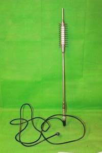 lot 132 image: IR COOLED HELICL COILED CENTER LOADED CB ANTENA