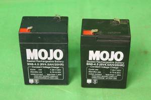 lot 170 image: 2 MOJO SEALED 6V RECHARGEABLE BATTERY SN6-4.5
