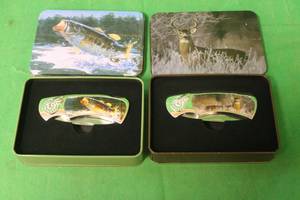 lot 182 image: 2 NEW COLLECTIBLE POCKET KNIVES IN TIN CASE