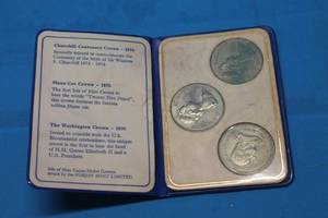 lot 235 image: ISLE OF MAN DECIMAL COINS 1974, 1975 AND 1976