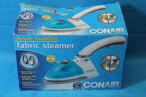 lot 266 image: CONAIR DELUXE HANDHELD FABRIC STEAMER