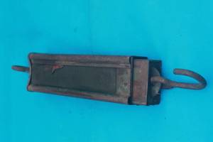 lot 11 image: VINTAGE HANSON THE VIKING  200LB CAPACITY HANGING SCALE ,MODEL 8920