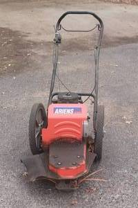 lot 31 image: ARIENS ST622 WALK BEHIND STRING TRIMMER