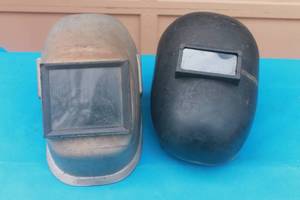 lot 48 image: TOTAL OF 2 WELDING HELMETS  NEED REPLACEMENT HEADGEAR ,SEE PICS