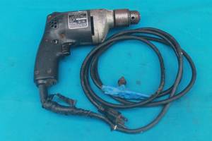 lot 57 image: BLACK & DECKER HOLGUN 38 EXTRA HEAVY DUTY VARIABLE SPEED, REVERSIBLE  DRILL 1180-09