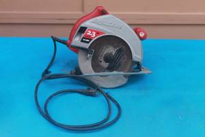 lot 58 image: SKIL  7 14  2.3 HP CIRCULAR SAW 5400