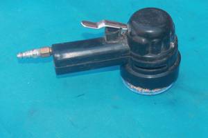 lot 78 image: PNEUMATIC AIR SANDER