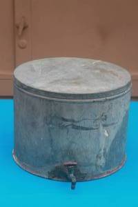 lot 84 image: VINTAGE GALVANIZED WATER COOLER , 12 DIAM X 9 H
