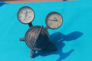 lot 123 image: VICTOR EQUIPMENT COMPANY GAS REGULATOR VTS400D