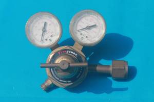 lot 125 image: FIREPOWER 250-80-540 , 3000 PSIG GAS OXYGEN REGULATOR