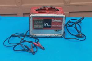 lot 142 image: SCHAUER CHARGE MASTER SOLID STATE 10AMP BATTERY CHARGER