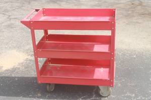 lot 149 image: METAL THREE TIER RED ROLLING CART,33LX33H