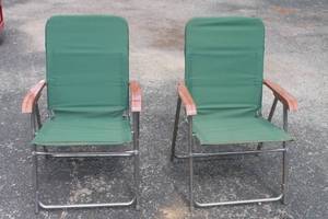 lot 151 image: TOTAL OF 2 VINTAGE MSE  FOLDING ALUMINUMWOOD ARM  LAWN CHAIRS
