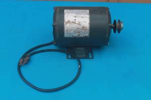 lot 154 image: A.C. MOTOR  SINGLE PHASE  ELECTRIC MOTOR,MODEL  68072 ,TESTED & WORK