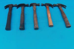 lot 163 image: TOTAL OF 5 WOOD HANDLE HAMMERS