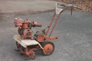 lot 180 image: VINTAGE  GARDEN CHAIN DRIVE TILLER