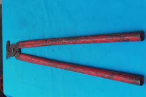 lot 193 image: BELL SYSTEM TREE LOPPER 37