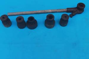 lot 198 image: BEAVER No 2 PIPE THREADER WITH 5- DIES