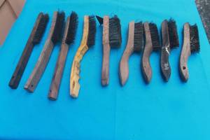 lot 223 image: TOTAL OF 9 HAND SCRATCH  BRUSHES