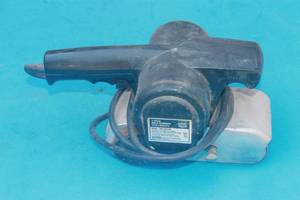 lot 236 image: 3 DOUBLE INSULATED BELT SANDER TWH-843198 TESTED AND WORKS