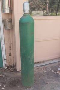 lot 240 image: BUDS WELDING SUPPLY GAS CYLINDER TANK L3961 , 55 H