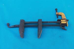 lot 316 image: PARALLEL CLAMP