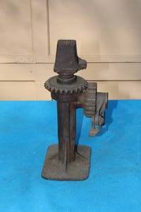 lot 326 image: VINTAGE CAST IRON PAWL AND COG FLIP TOP SJ360 NO. 13  RAILROAD JACK