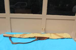 lot 349 image: VINTAGE BEAVER BROS. SPORTING GOODS SHOT GUNRIFLE BAG 46 LONG