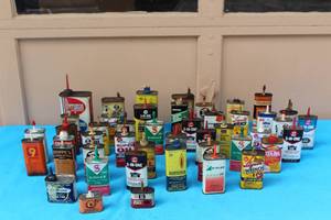 lot 359 image: LOT OF 46 VINTAGE COLLECTIBLE OIL TINS SOME WITHOUT BAR CODES