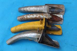 lot 369 image: 4 VINTAGE OIL OPENERSPOUTS