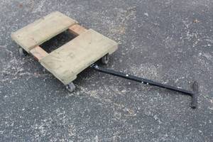 lot 379 image: 4 WHEEL FLAT DOLLY WITH HANDLE
