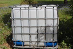 lot 407 image: MAUSER WATER CONTAINER 1000 LITERS
