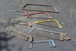 lot 424 image: 8 HACKSAWS