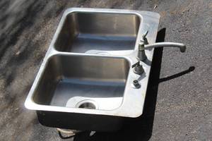 lot 426 image: STAINLESS DOUBLE DROP IN SINK