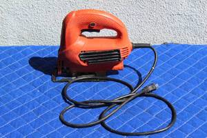 lot 17 image: BLACK & DECKER JS515 TYPE 1 JIG SAW