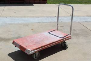 lot 26 image: KMART PLATFORM TRUCK , 46L X37H