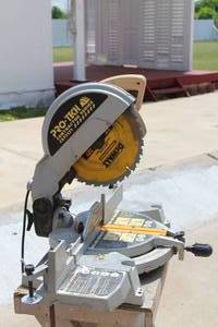 lot 33 image: PRO-TECH CONTRACTOR SERIES 12 COMPOUND MITTER SAW CS72121