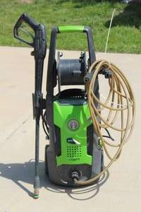 lot 40 image: GREENWORKS 1700 PSI PRESSURE WASHER WITH HOSE