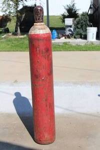 lot 48 image: RITE WELD RED OXYGEN TANK  FULL